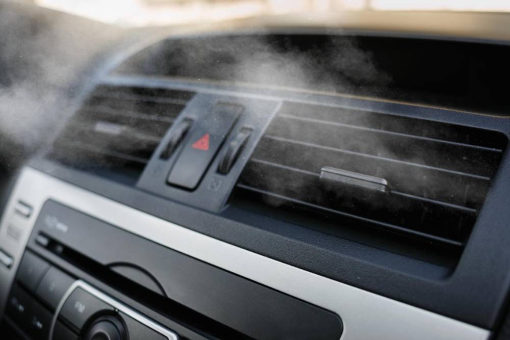 AC Blowing Hot Air on One Side: Dual Zone Climate Control Problems