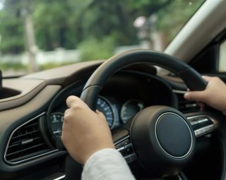 Electric vs Hydraulic Power Steering: What's the Difference?